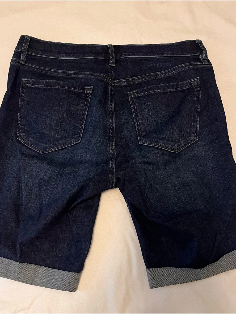 LOFT size 6 Dark Wash Denim Bermuda Shorts - Navy Blue - Picture 4 of 4